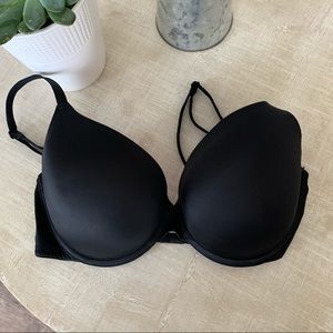 PINK Wear Everywhere Push Up Pigeonnant